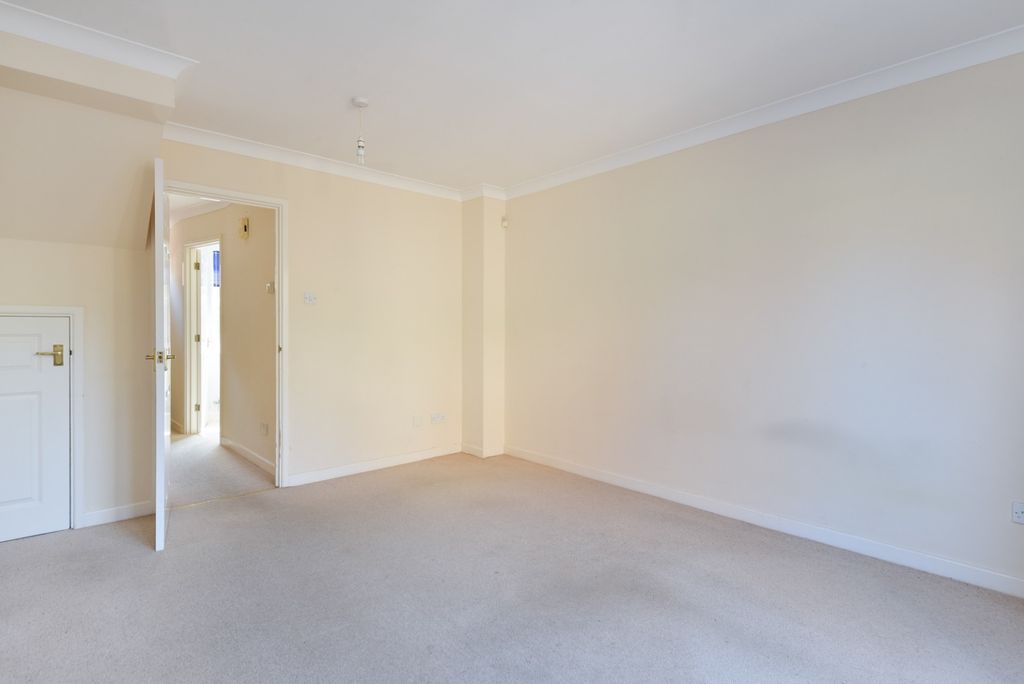 Property photo 3 of 9 1315186