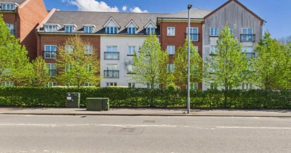 Property photo 2 of 10