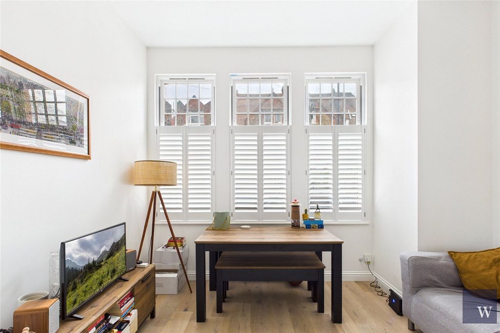 Property photo 2 of 11 Picture No. 03