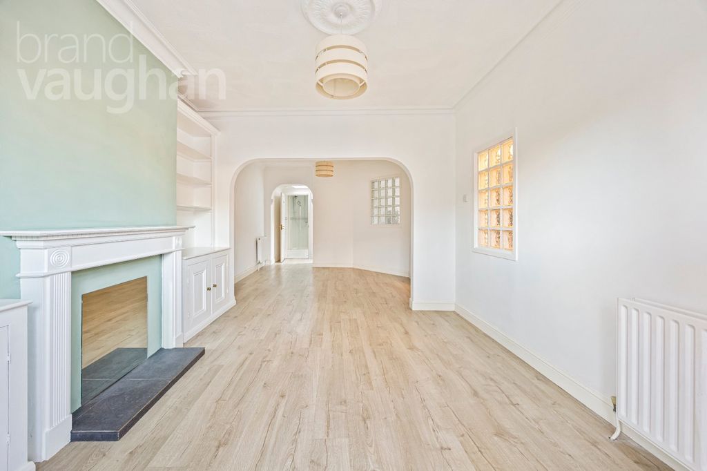 Property photo 3 of 15 Picture No. 31