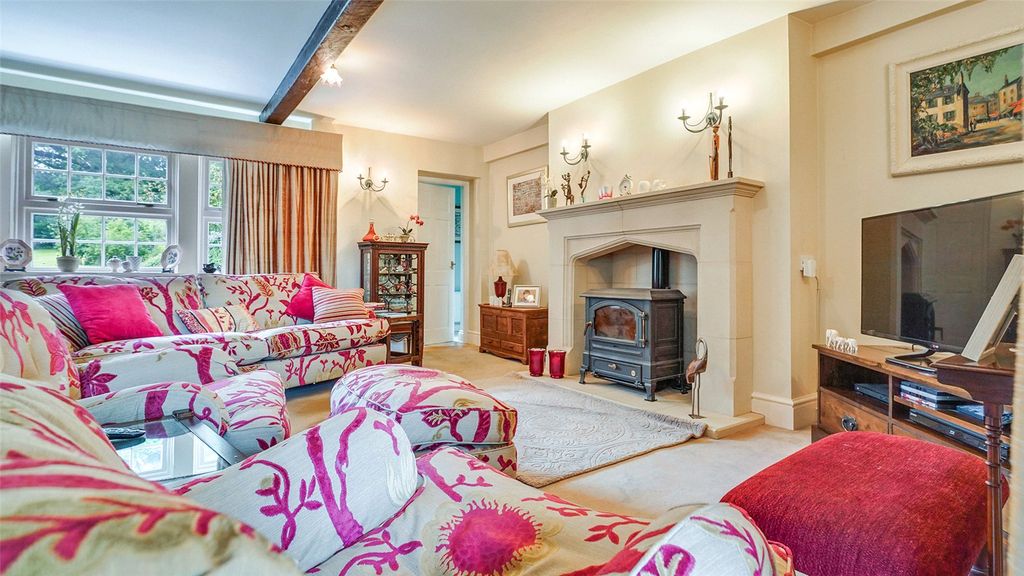 Property photo 2 of 31 Picture No. 19