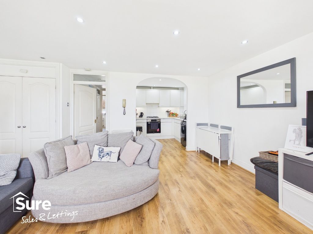 Property photo 3 of 20 4978364