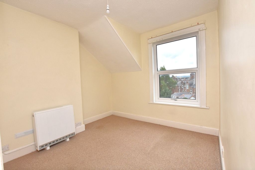 Property photo 3 of 10 Picture No. 25