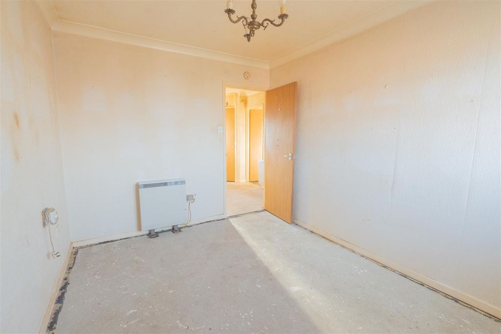 Property photo 2 of 16 008.Jpg