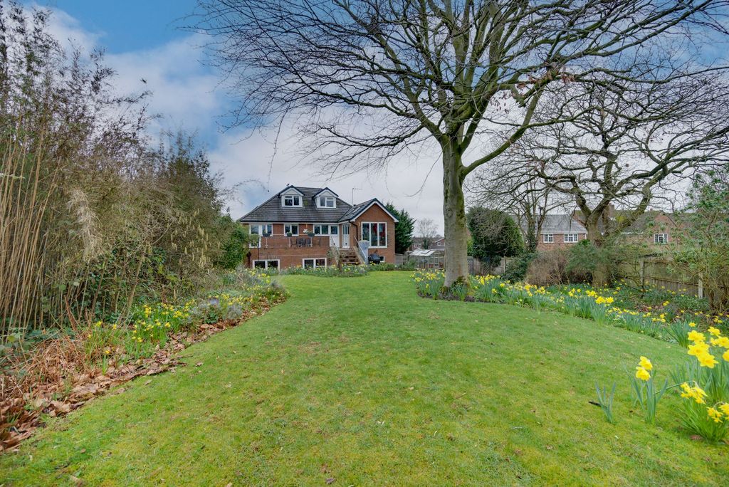 Property photo 3 of 69