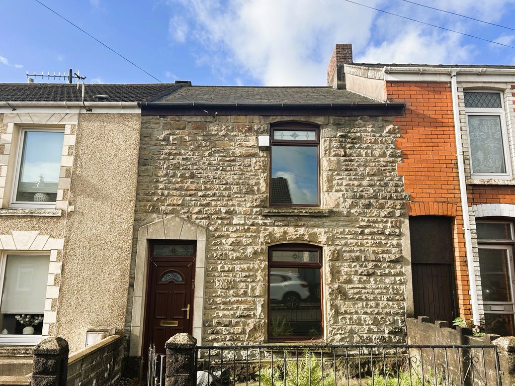 Property photo 1 of 16