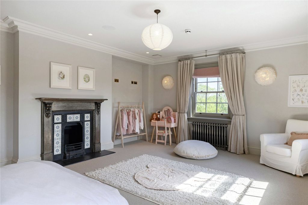 Additional image 29 of 6 bed detached house for saleChurch Gate, High Street, Edlesborough, Buckinghamshire LU6