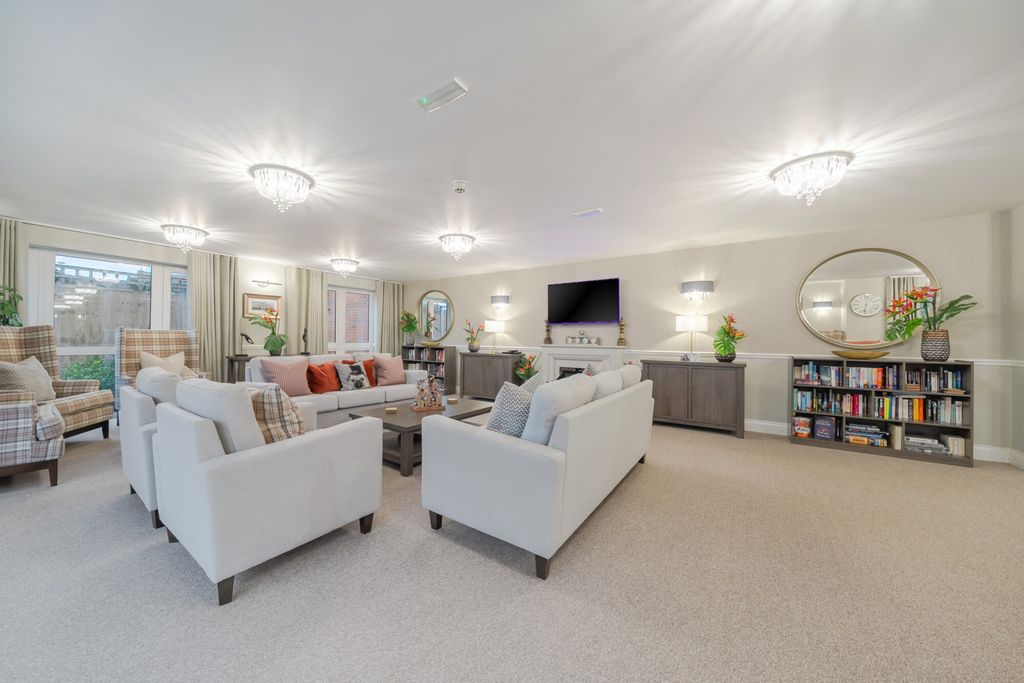 Property photo 3 of 26 Reception