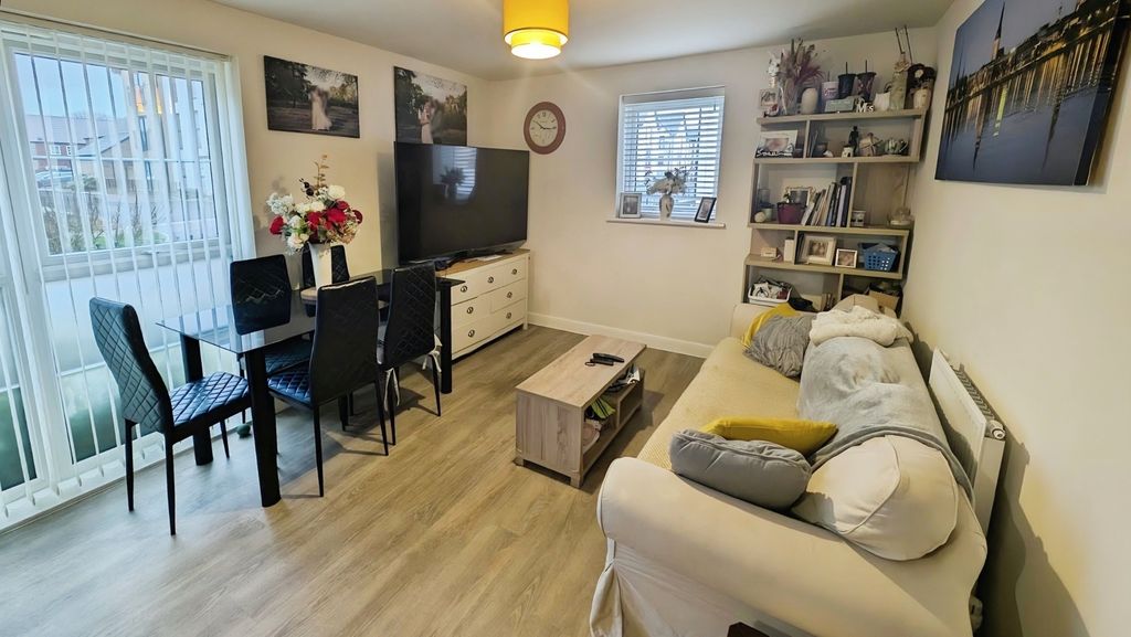 Property photo 2 of 9 Pbox-Img.Jpg