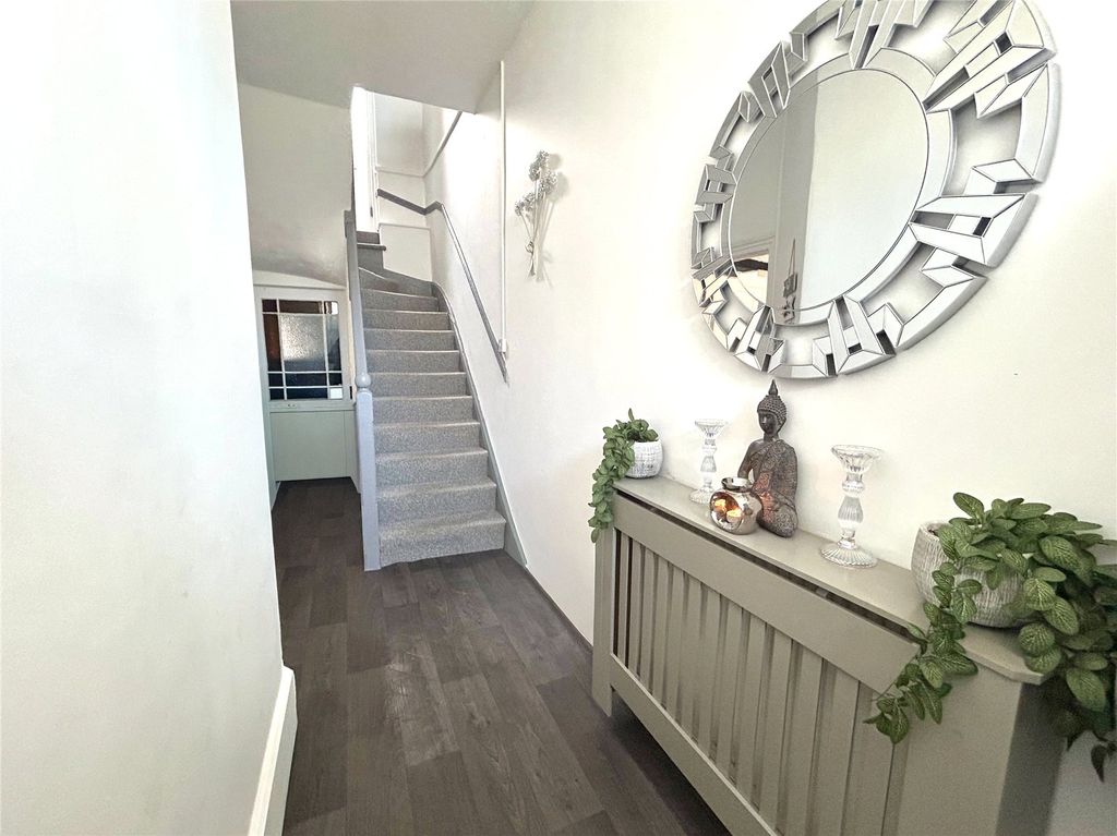 Property photo 2 of 21 Picture No. 22