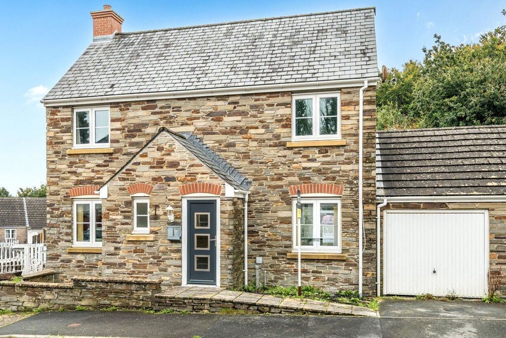 Property photo 1 of 16 1 - Picture No. 22
