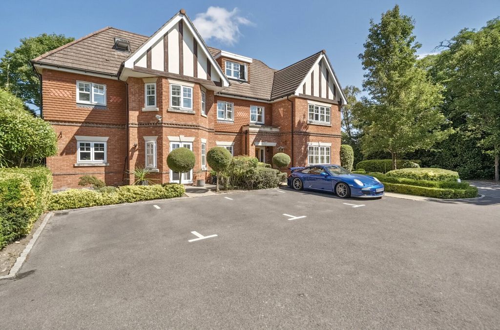 Property photo 1 of 16 Picture No. 22