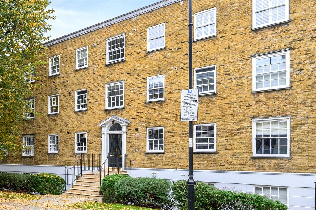 Property photo 1 of 13 Front Exterior