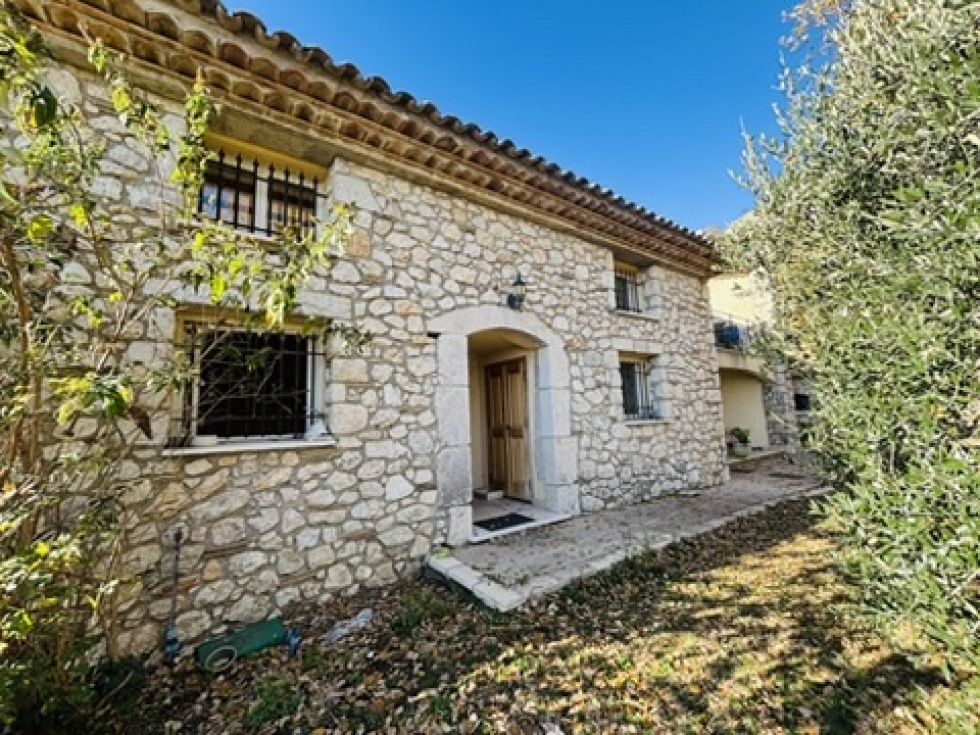 Property photo 3 of 21