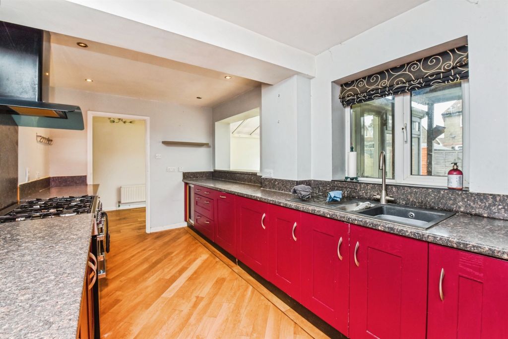 Property photo 3 of 19