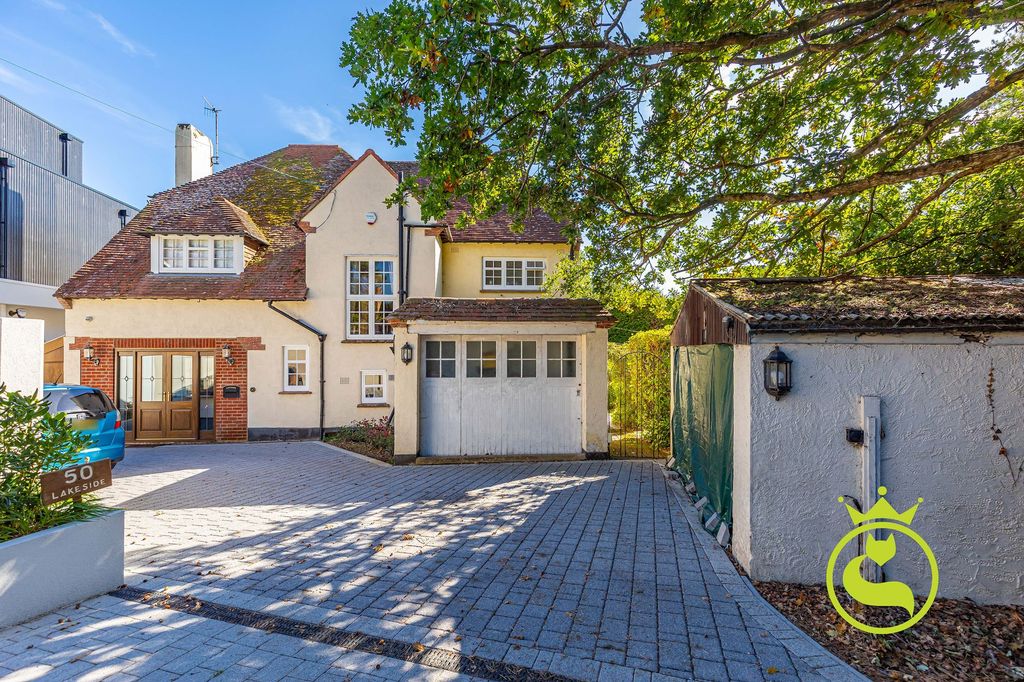 Property photo 2 of 29