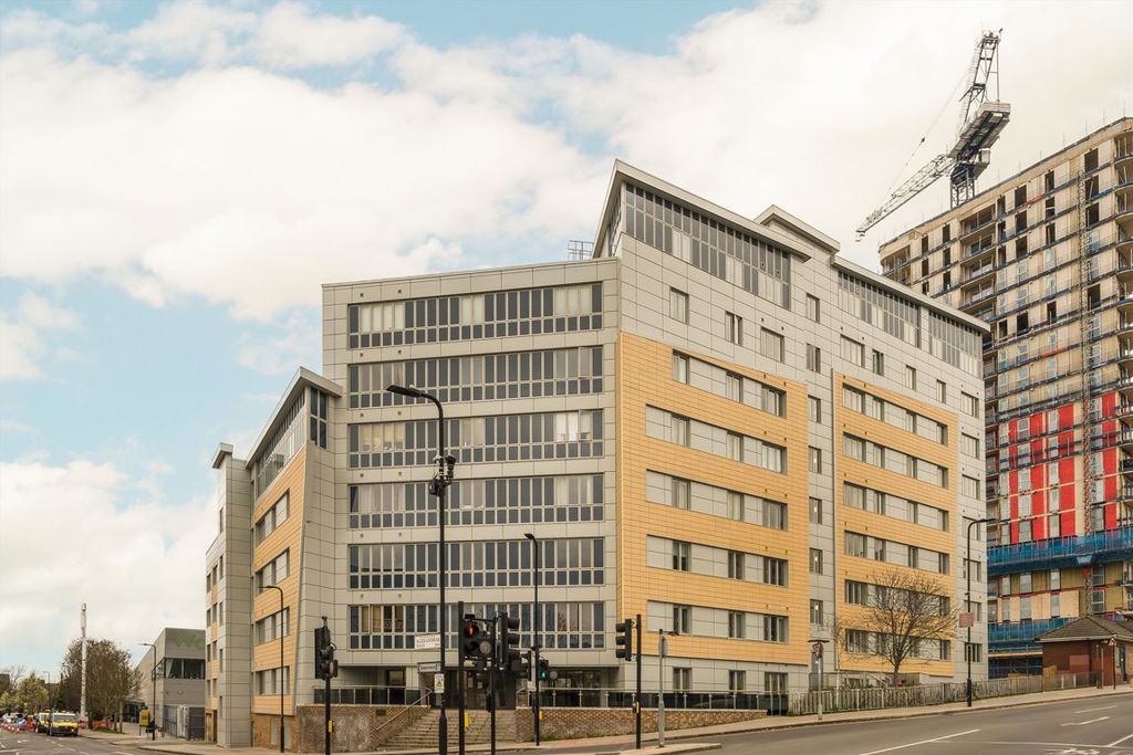 Property photo 1 of 5