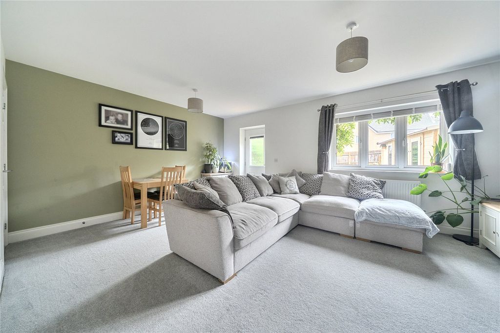 Property photo 2 of 11 Picture No. 23