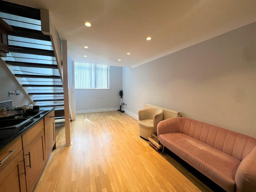 Property photo 2 of 9 Img_9300.Jpeg