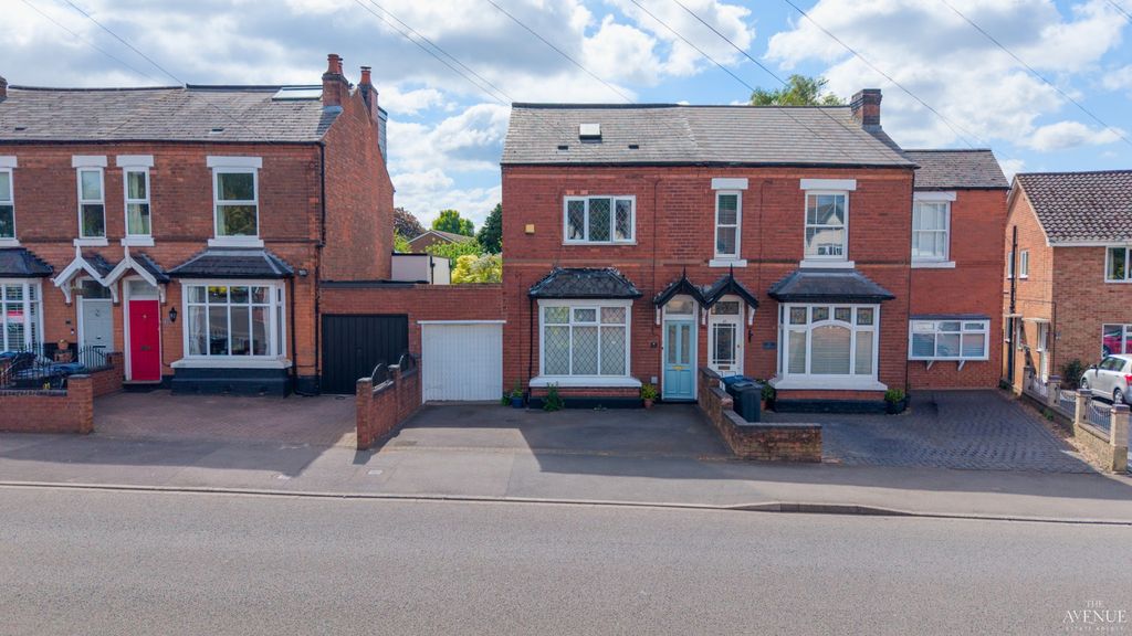 Property photo 1 of 40 4867040