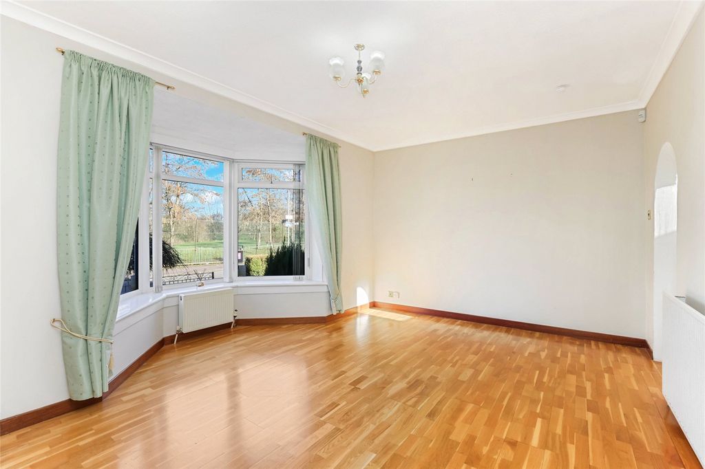 Property photo 3 of 19 Picture No. 06