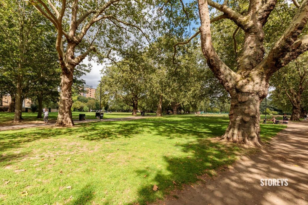 Property photo 2 of 30