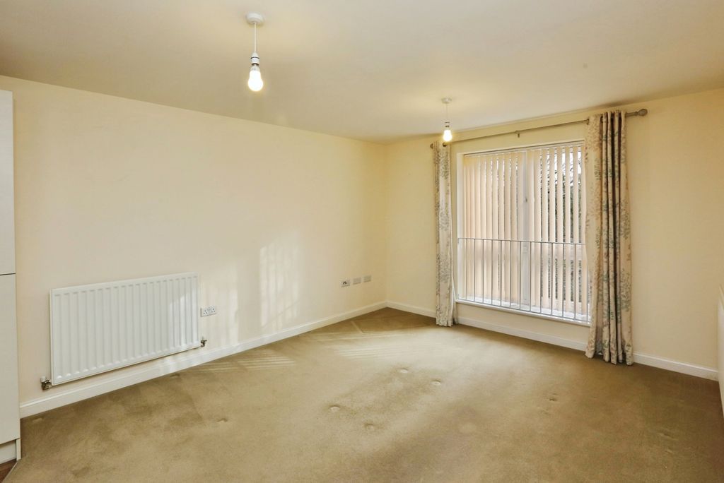 Property photo 2 of 19 Living Area