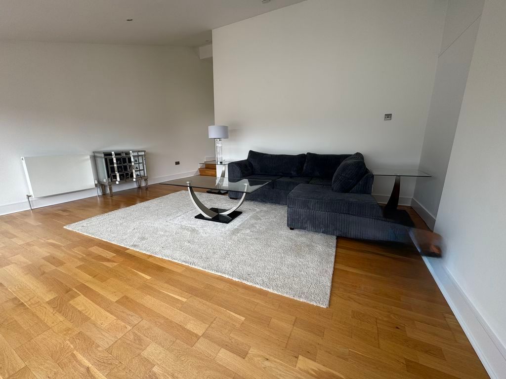 Property photo 3 of 20 Photo 17