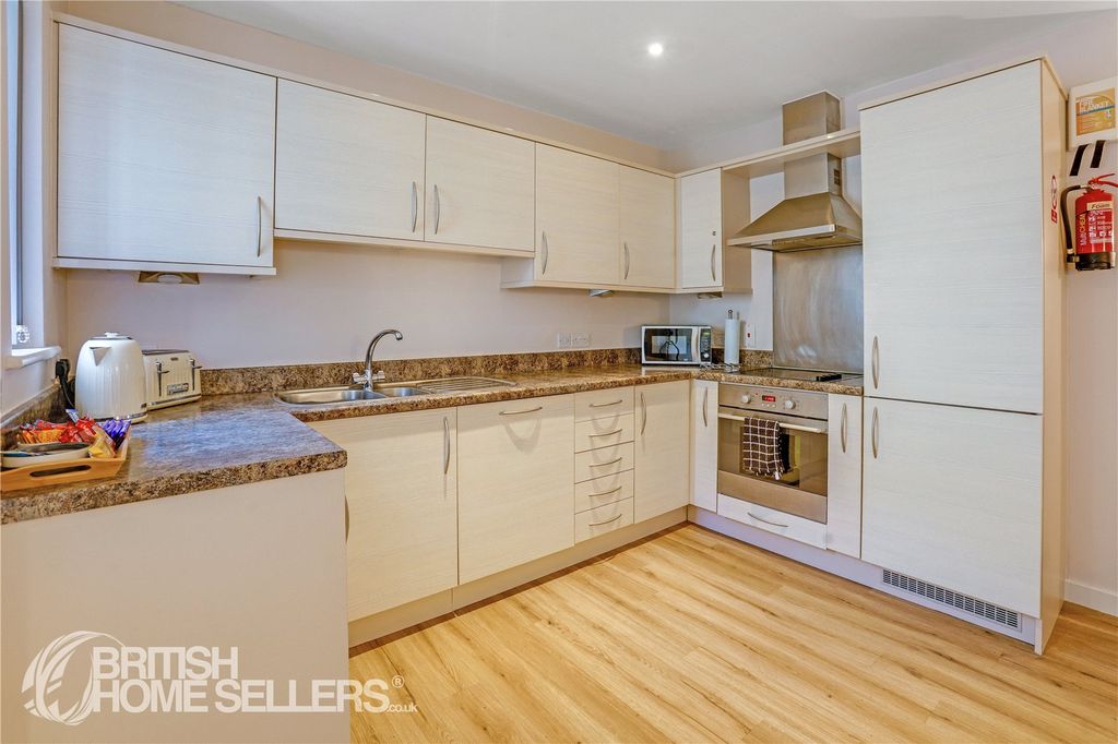 Property photo 3 of 15 Picture No. 05