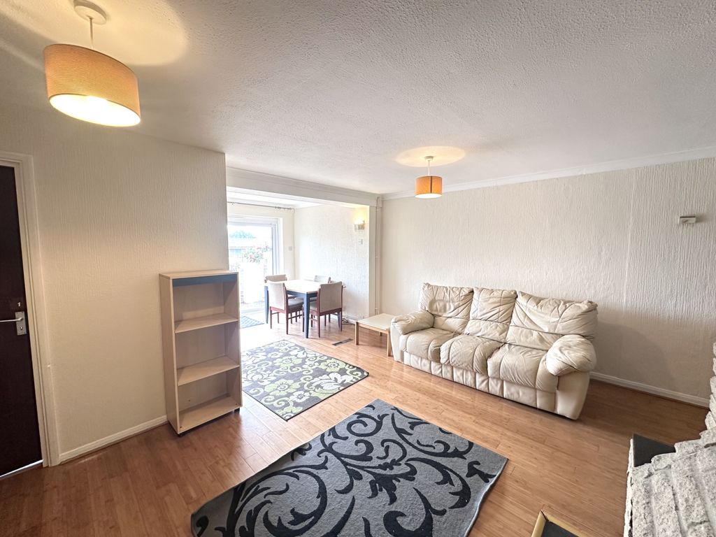 Property photo 2 of 14 Img_3642