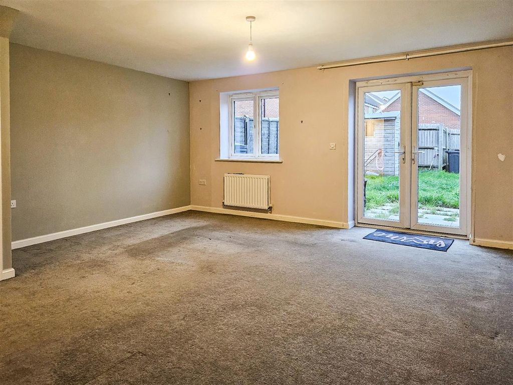 Property photo 3 of 9 20251014_171718.Fv1Lz.Jpg