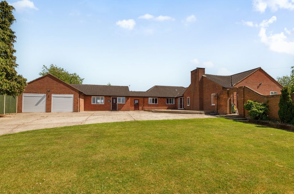 Property photo 2 of 31 1288374 (24)