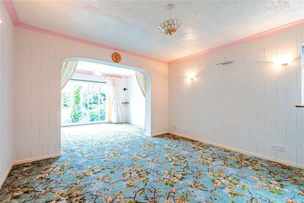 Property photo 2 of 9 Picture No. 18