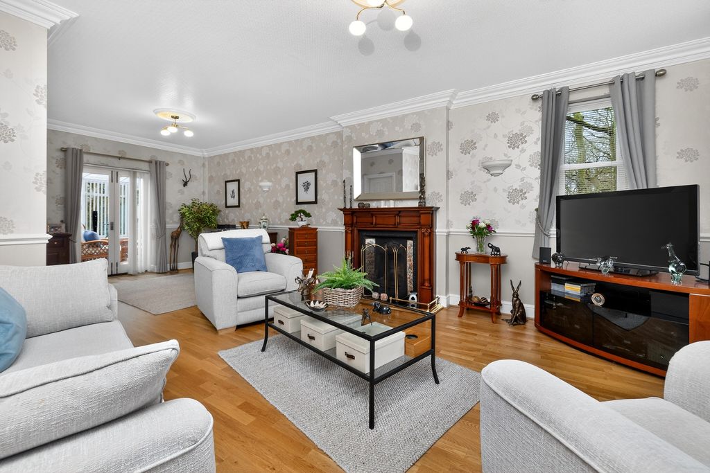 Property photo 3 of 19