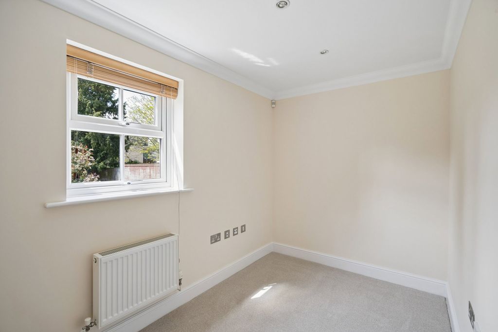 Additional image 12 of 3 bed flat for saleWoodstock Road, Oxford OX2