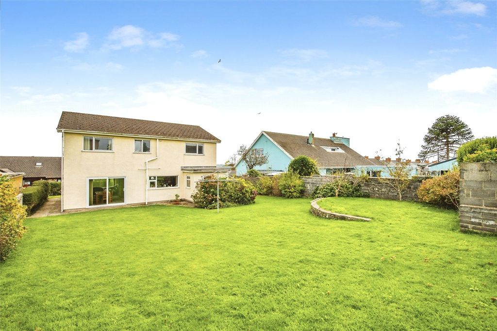 Property photo 1 of 18 Picture No. 32