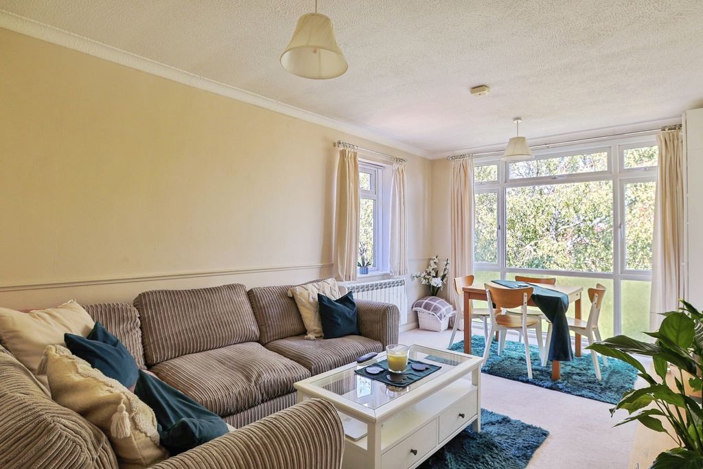 Property photo 1 of 14 Pbox-Img.Jpg