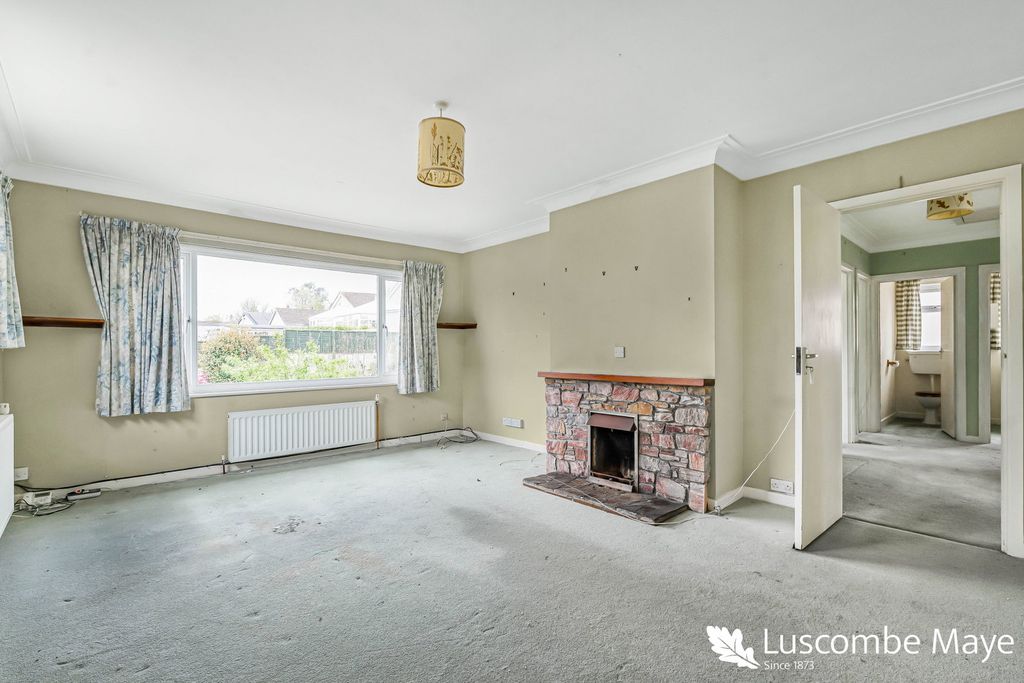 Property photo 2 of 10