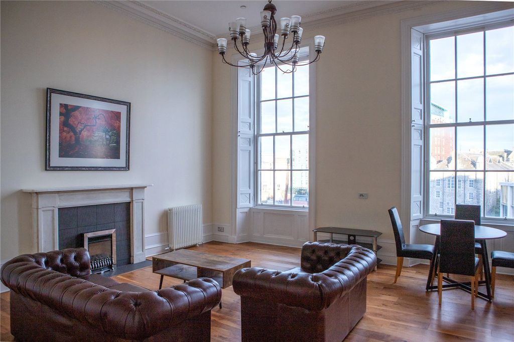 Property photo 2 of 18 Photo 2