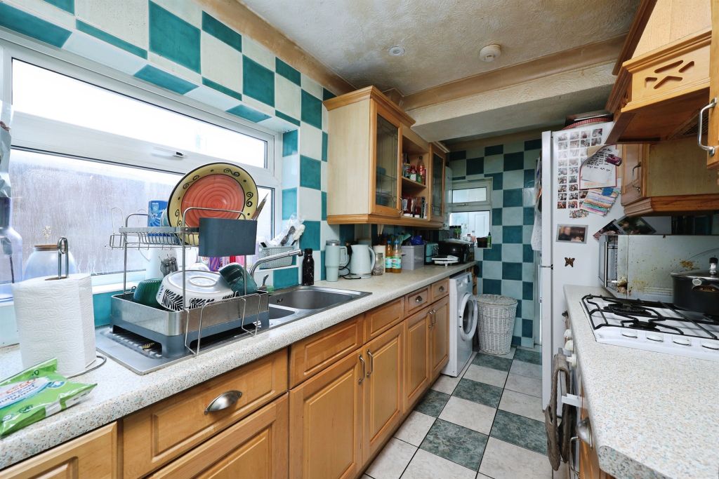Property photo 2 of 17