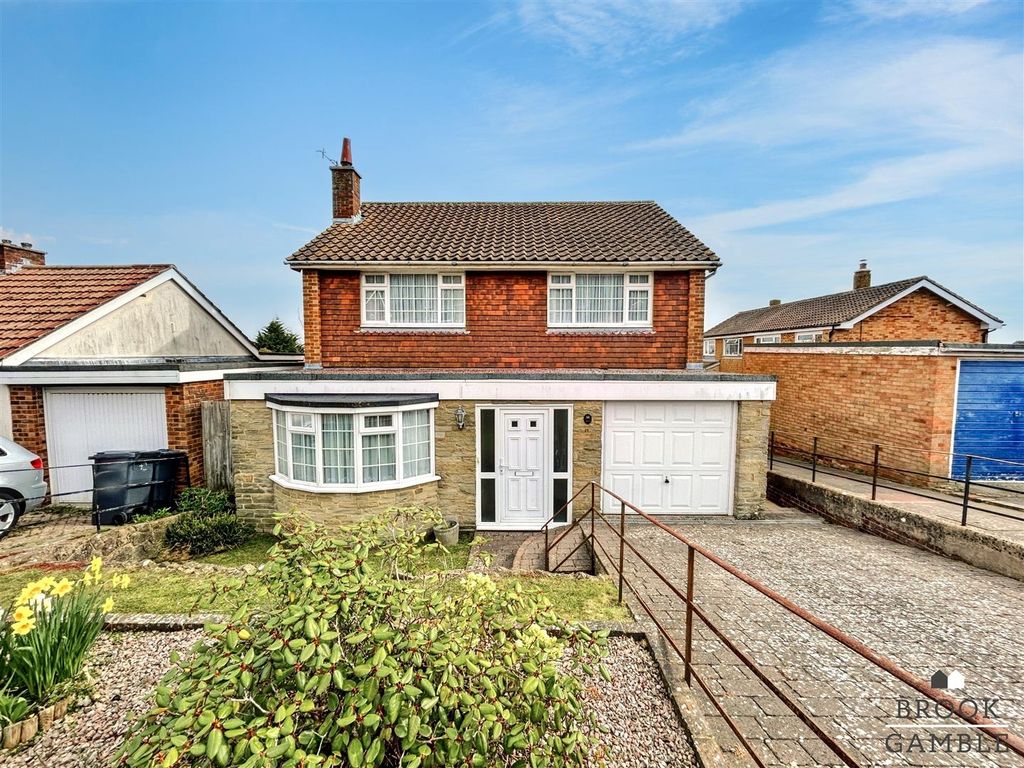 Property photo 1 of 15 01323 438506