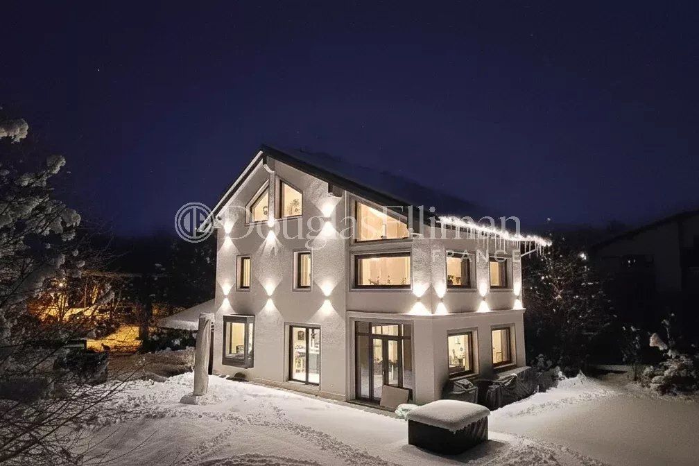 Property photo 2 of 29