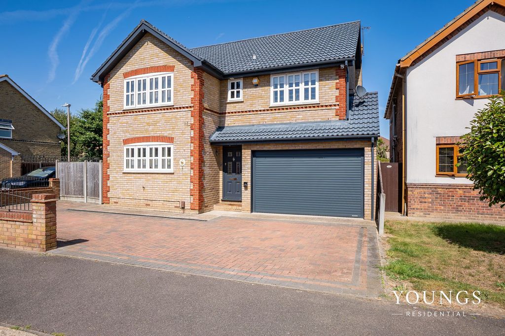 Property photo 1 of 33
