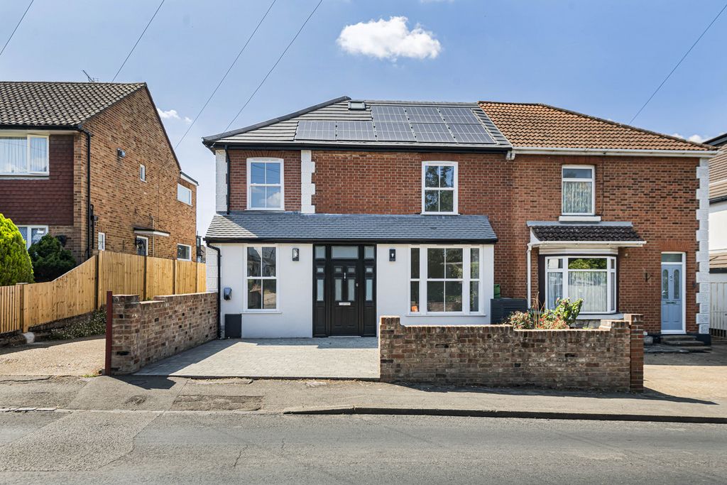 Property photo 1 of 44