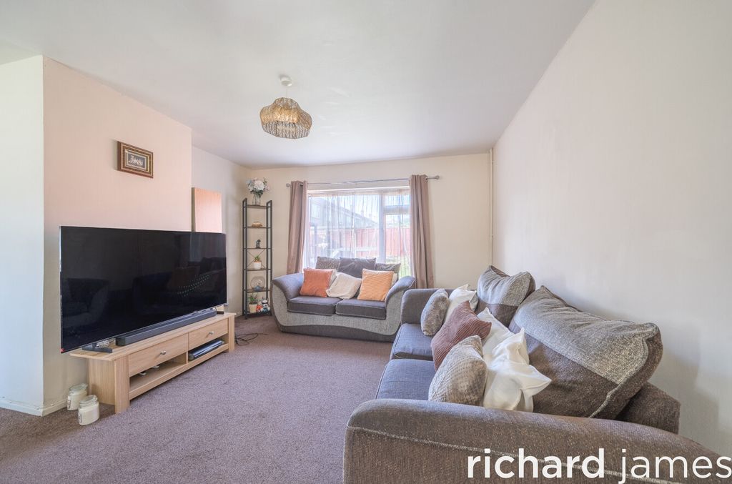 Property photo 3 of 11 E3F880E0Ddb547F1B81A8d07944036Df