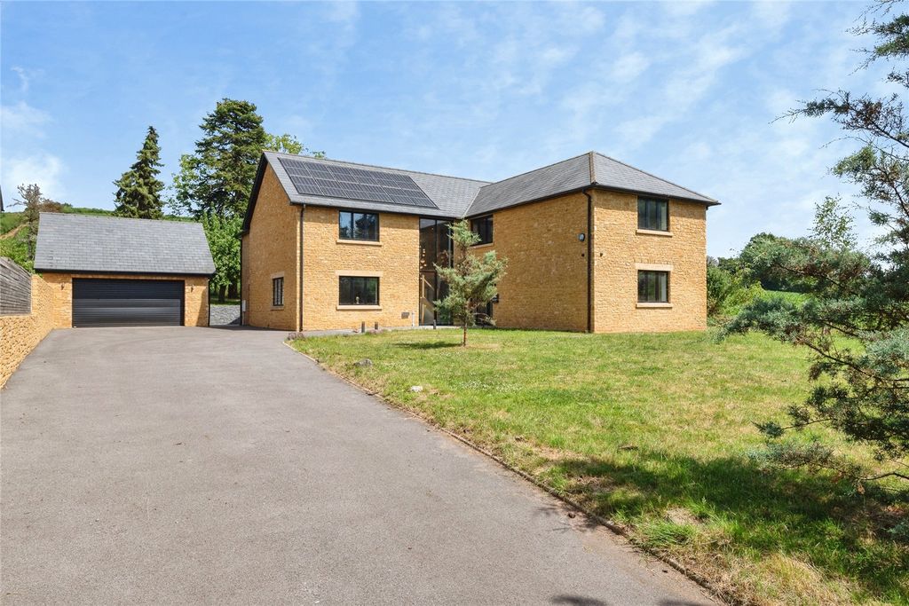 Property photo 1 of 38 Picture No. 01