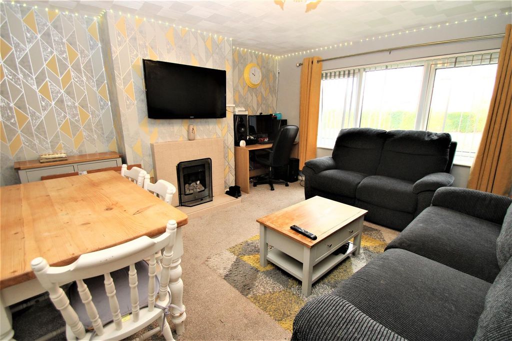 Property photo 2 of 6 Img_5611.Jpg