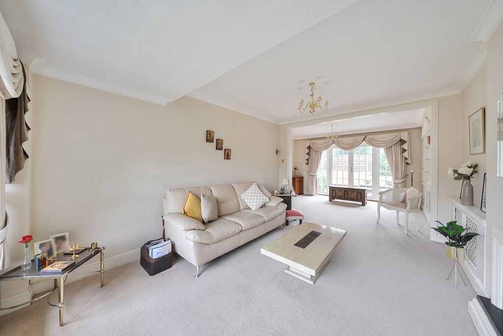 Property photo 2 of 24 1485174-22-6A451B...
