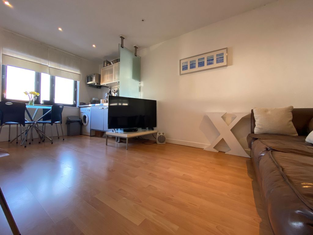 Property photo 2 of 5