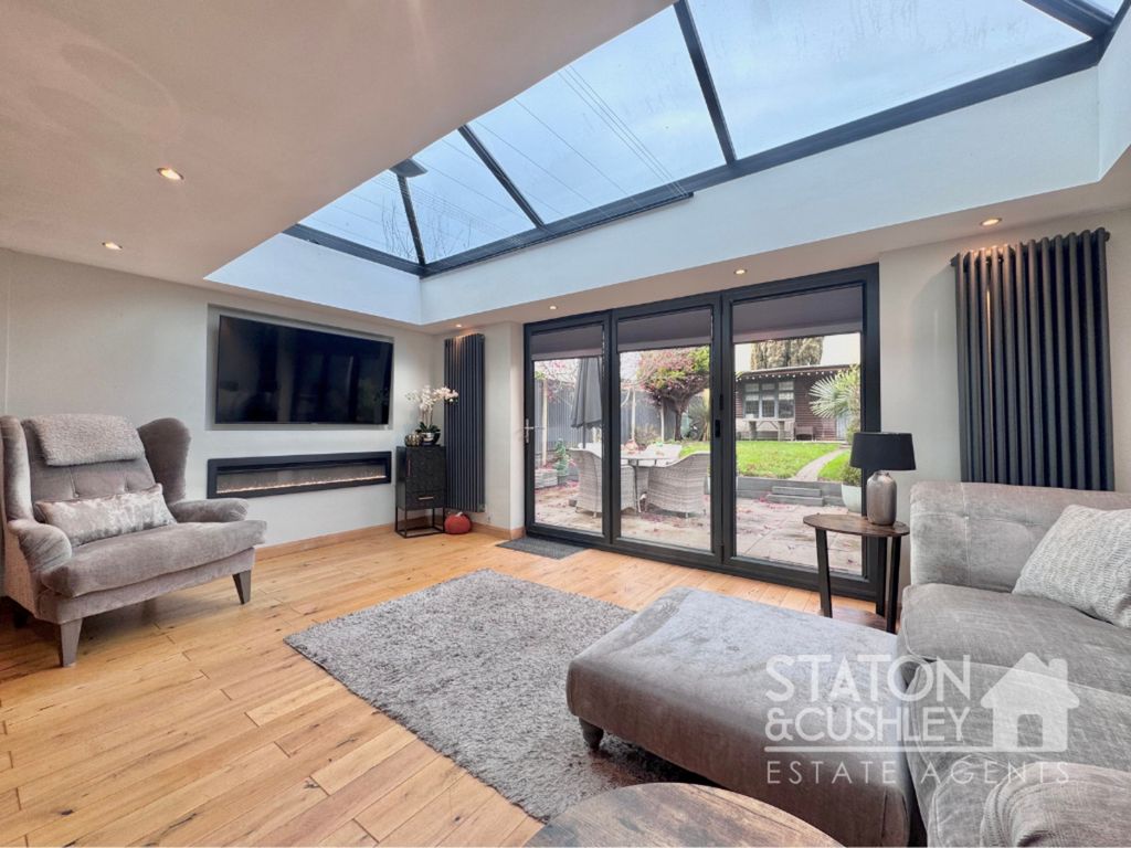 Property photo 2 of 26